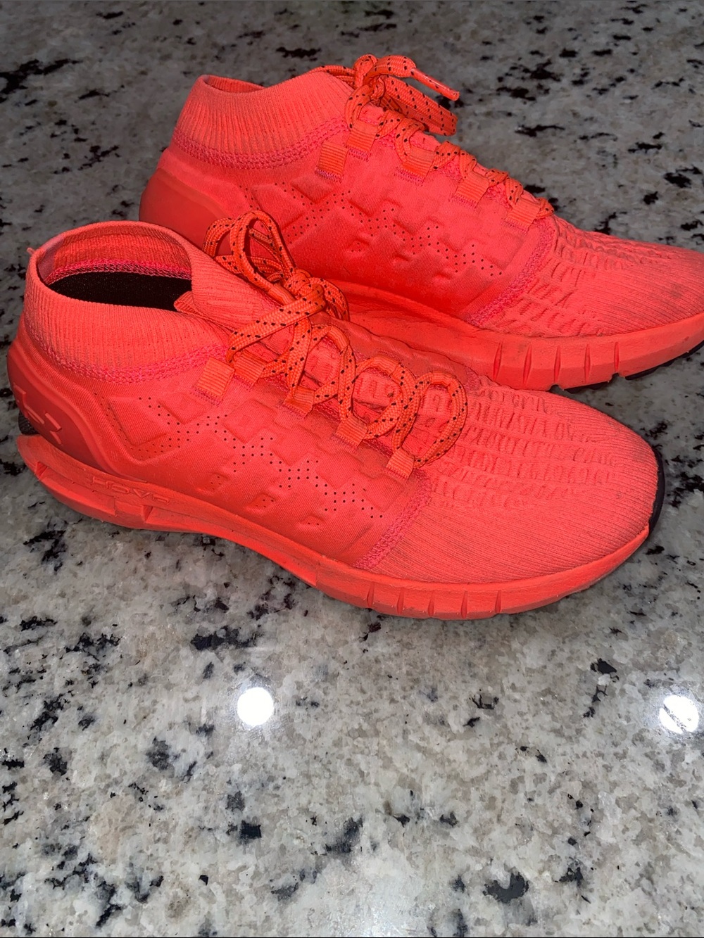Women’s size 10 UA SpeedForm 2.0
